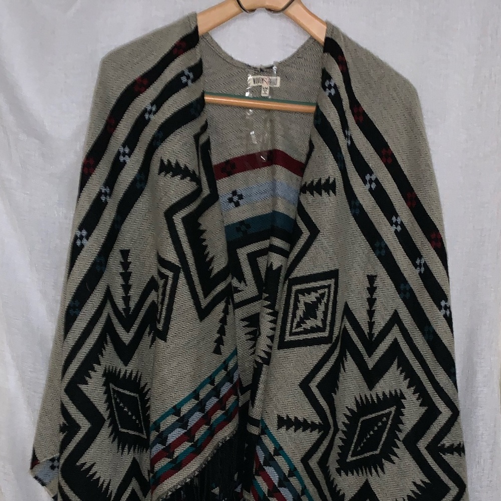 Woven Heart Aztec fringe shawl wrap size s/m